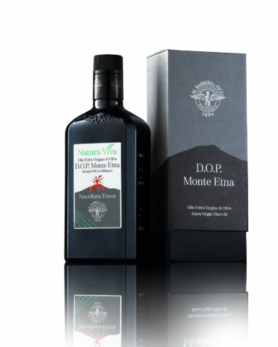NATURA VIVA - 500 ML Olio Extra Vergine di Oliva Biologico Monocultivar Nocellara Etnea - D.O.P. “Monte Etna” GIFT BOX